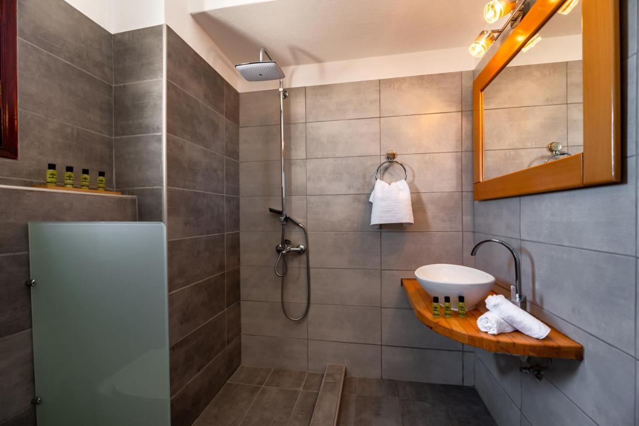 Marina'S Studios Perivolos  Dış mekan fotoğraf