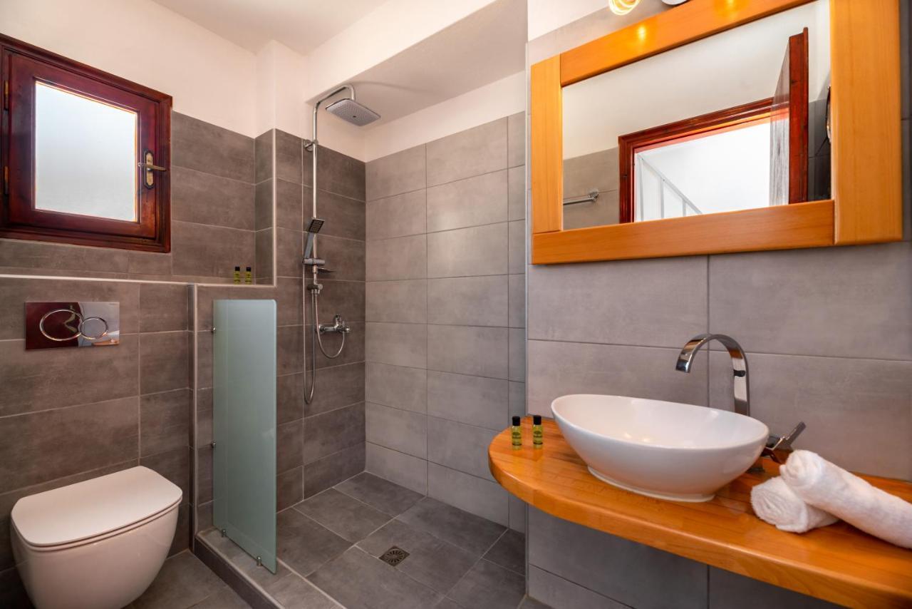 Marina'S Studios Perivolos  Dış mekan fotoğraf