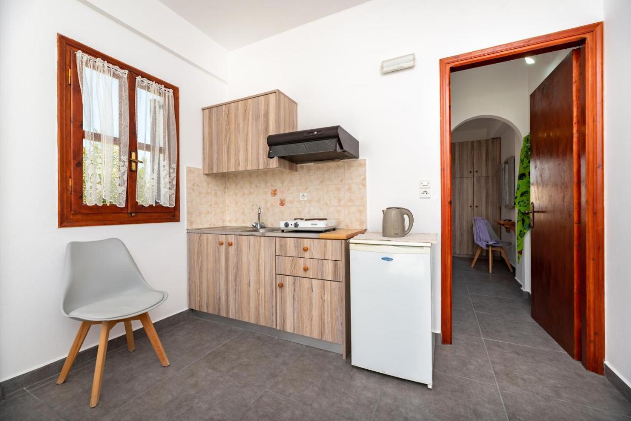 Marina'S Studios Perivolos  Dış mekan fotoğraf