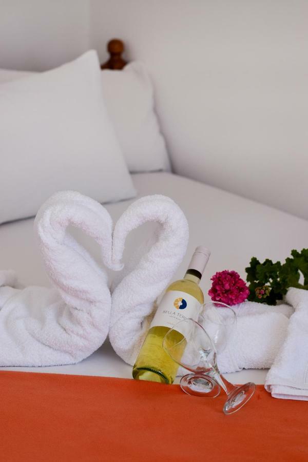 Marina'S Studios Perivolos  Dış mekan fotoğraf